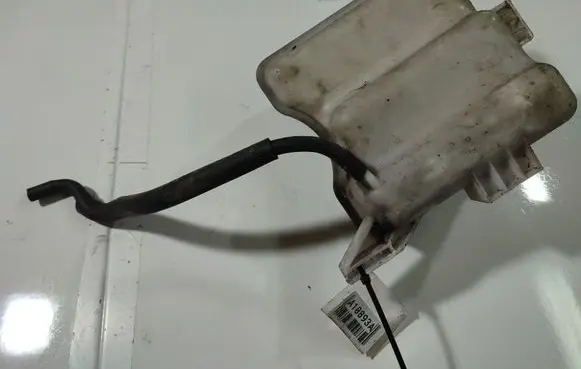 Mazda 5 Coolant expansion tank/reservoir LFB715351