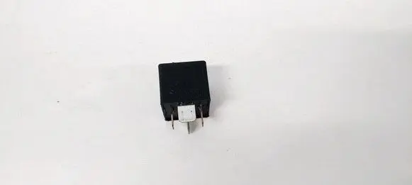 BMW 5 F10 F11 Other relay 61366901469