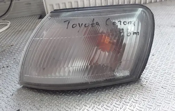 Toyota Corolla E110 Front indicator light
