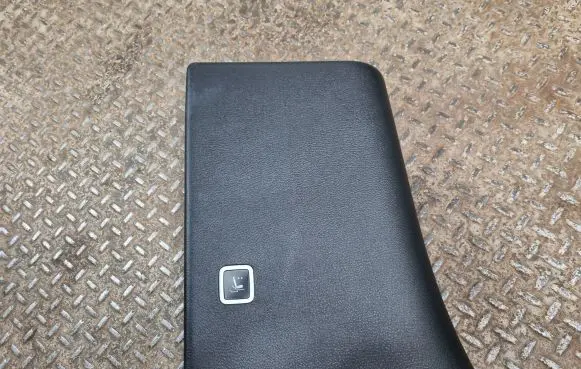 Chrysler Pacifica (B) pillar trim (bottom) 5RH63DX9AH
