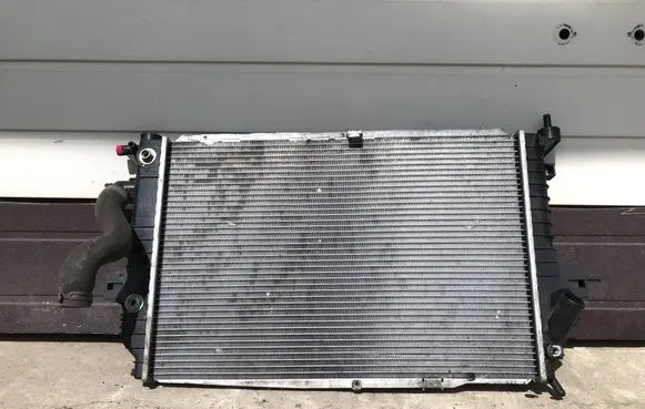 Opel Astra H Coolant radiator 2000506