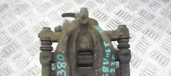 Honda CR-V Rear brake caliper