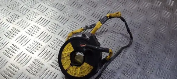 Mazda 323 F Airbag slip ring squib (SRS ring)