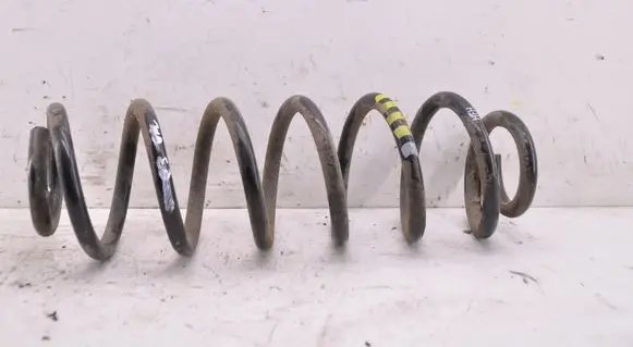 Peugeot 208 I Rear coil spring 