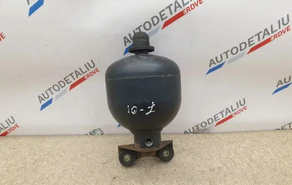 BMW 7 E38 Air suspension tank/reservoir 1090631 37211090631