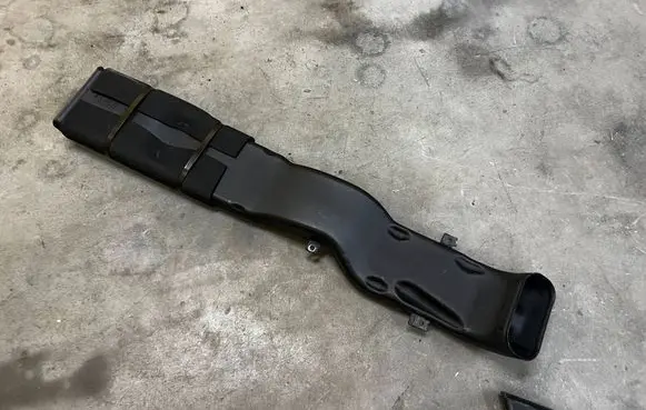 Mercedes-Benz G W461 W463 1st Gen Cabin air duct channel A4638310846