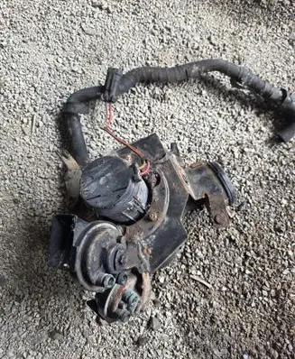 Opel Omega B1 Secondary air pump 90448806