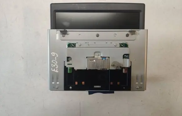 Volvo V70 Screen/display/small screen 31215502 31215502-1