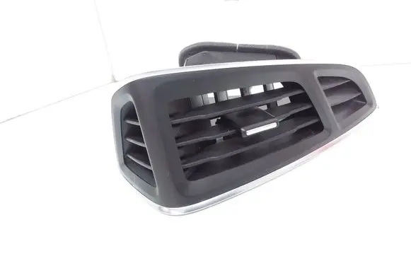 Ford Focus Dashboard side air vent grill/cover trim BM51018B08