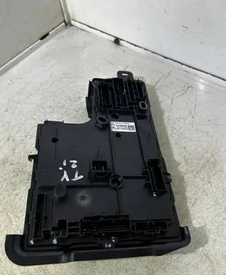Tesla Model Y Central body control module 149784800E