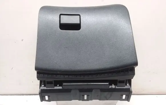 Nissan Juke I F15 Glove box 685201KP0A