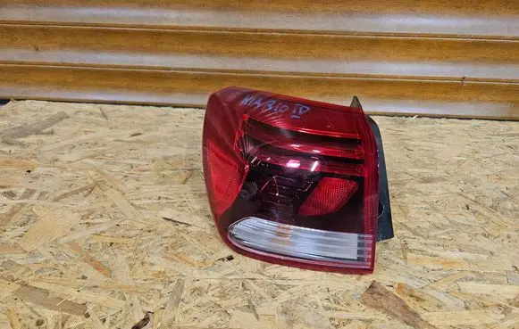 KIA Rio Rear/tail lights 92401-H8