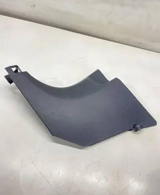 Foot area side trim