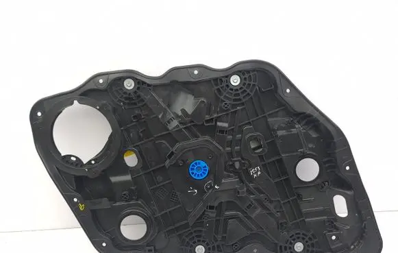 KIA Niro Front window lifting mechanism without motor