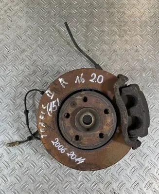 Renault Trafic II (X83) Front wheel hub spindle knuckle