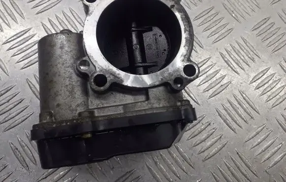 Seat Ibiza IV (6J,6P) Throttle valve position sensor 03C133062C
