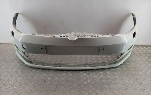 Volkswagen Golf VII Front bumper 5G0807221