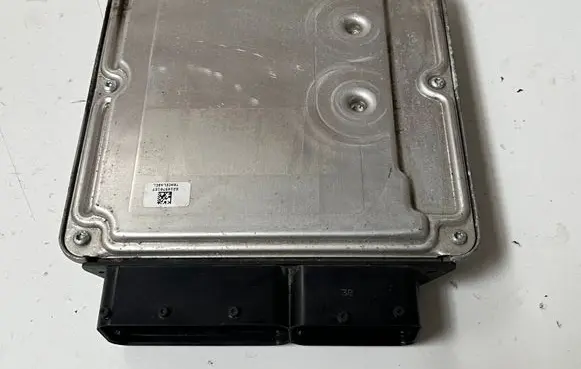 Volkswagen PASSAT B6 Engine control unit/module 03L907309 0281015029