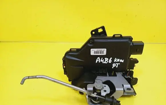 Audi A4 S4 B6 8E 8H Rear door lock 8E0839016C