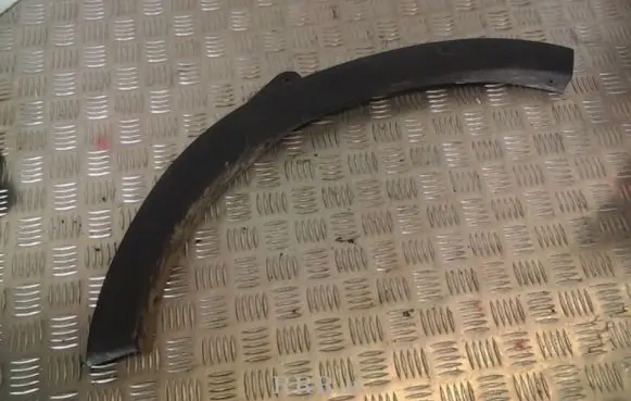 Renault Master II Front arch trim 8200197168