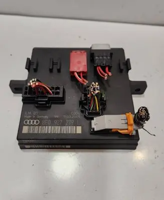 Audi A4 S4 B6 8E 8H Comfort/convenience module 8E0907279L