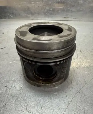 BMW 5 F10 F11 Piston with connecting rod 8506105
