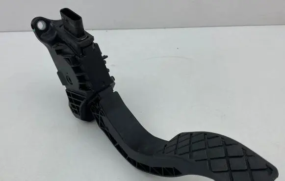 Audi Q5 SQ5 Accelerator throttle pedal 8W1723523
