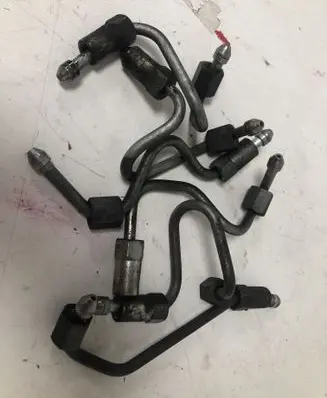 Mazda 6 Fuel injector supply line/pipe 