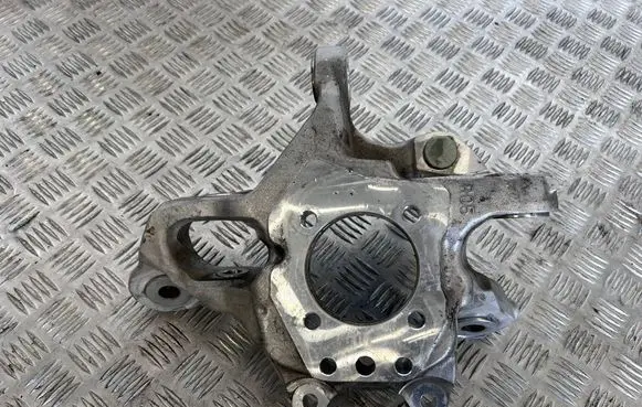 Toyota Mirai II Rear wheel hub