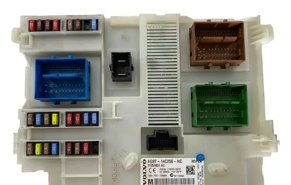 Volvo XC60 Fuse module AG9T14C256HC 31254837AC 3659AF01125TP
