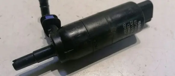 BMW 3 E92 E93 Windscreen/windshield washer pump 837743004