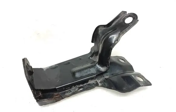 Volvo V60 Radiator mount bracket 31261931