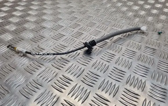 Skoda Octavia Mk3 (5E) Rear door cable line 5E0839085A