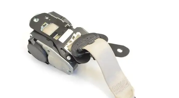 BMW 5 F10 F11 Front seatbelt 7383325