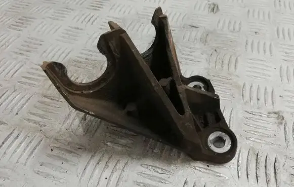 Opel Mokka Gear shift cable bracket 55595494