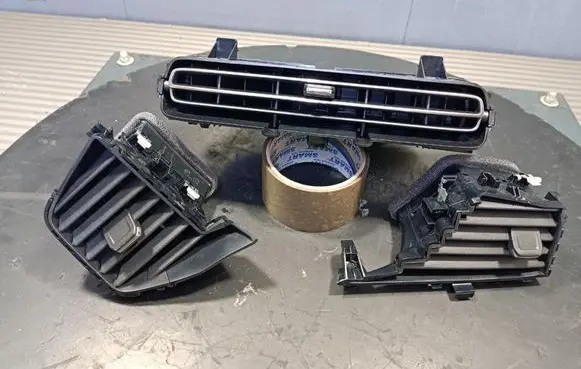 Opel Mokka Dashboard side air vent grill/cover trim
