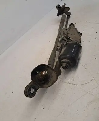 Toyota Prius (NHW20) Front wiper linkage and motor 8511047080