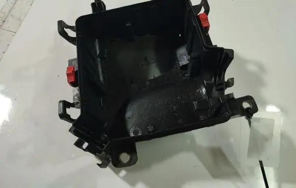 Renault Fluence Fuse box cover 284B16002R