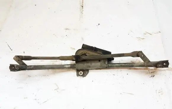 Audi A4 S4 B5 8D Front wiper linkage and motor