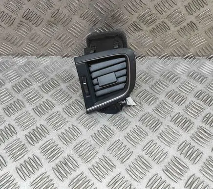 Honda CR-V Dashboard air vent grill cover trim 77620TMET0 77620TMET2