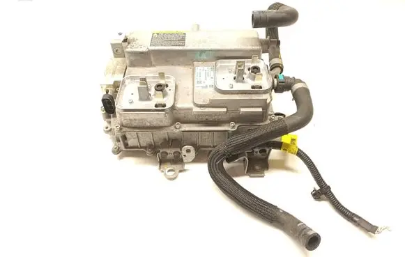 Voltage converter inverter