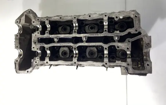 Mercedes-Benz Sprinter W906 Engine head A642010122115500