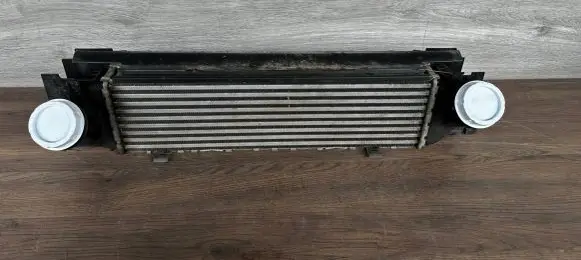 BMW 1 F20 F21 Intercooler radiator 7600532
