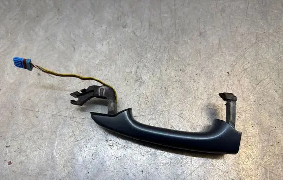 Volvo V70 Rear door exterior handle 30753786