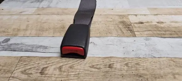 Suzuki Liana Rear seatbelt buckle 62285