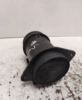 Volkswagen PASSAT B5 Mass air flow meter 074906461 71822101