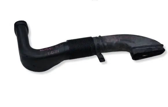 Mercedes-Benz C W204 Air intake hose/pipe A6510903437