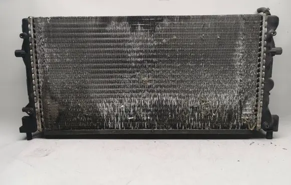 Skoda Fabia Mk2 (5J) Coolant radiator 6R0121253G R3570001 1427820