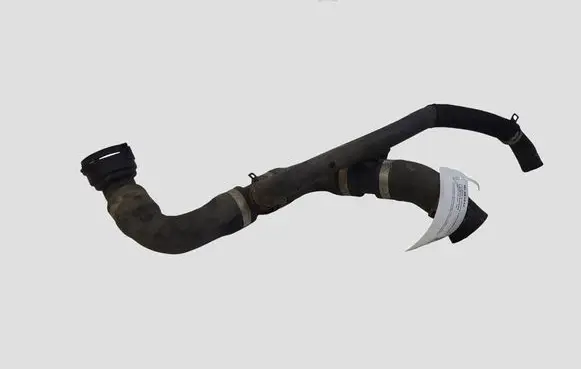 Volvo V40 Engine coolant pipe/hose