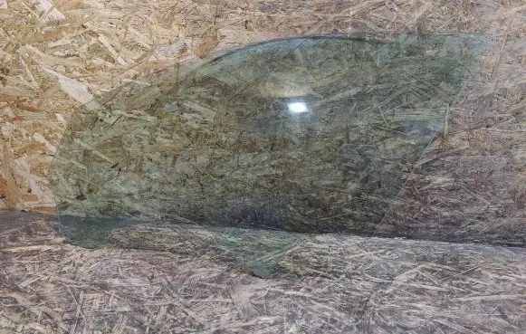 Jaguar XE Front door window glass four-door